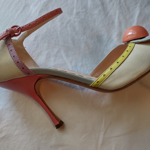 RARE MOSCHINO Cheap and Chic Authentic Pastel Heels Size 8-1/2 Women's - Picture 3 of 9